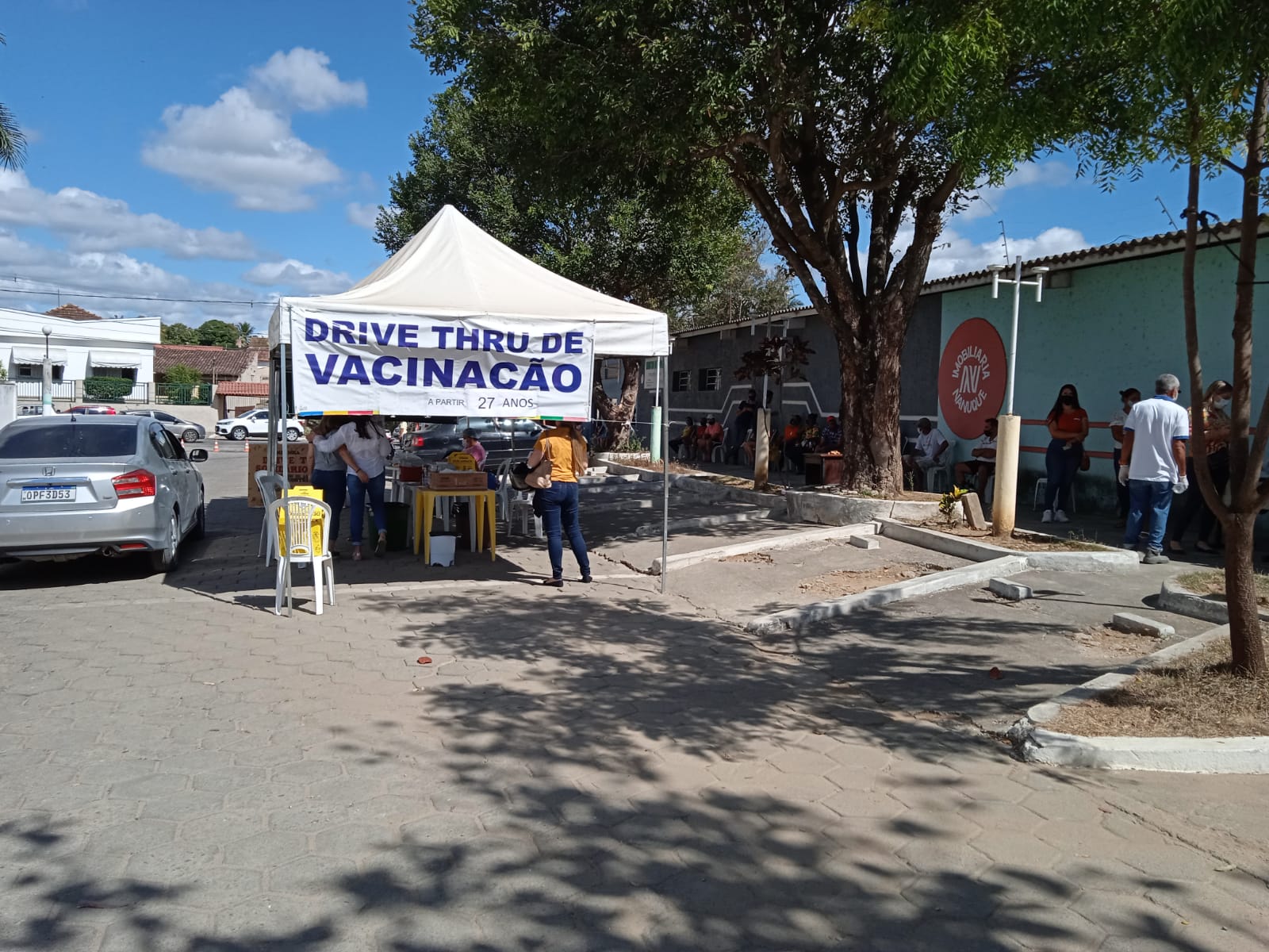 Nanuque amplia vacinação para pessoas de 24 anos nessa terça-feira