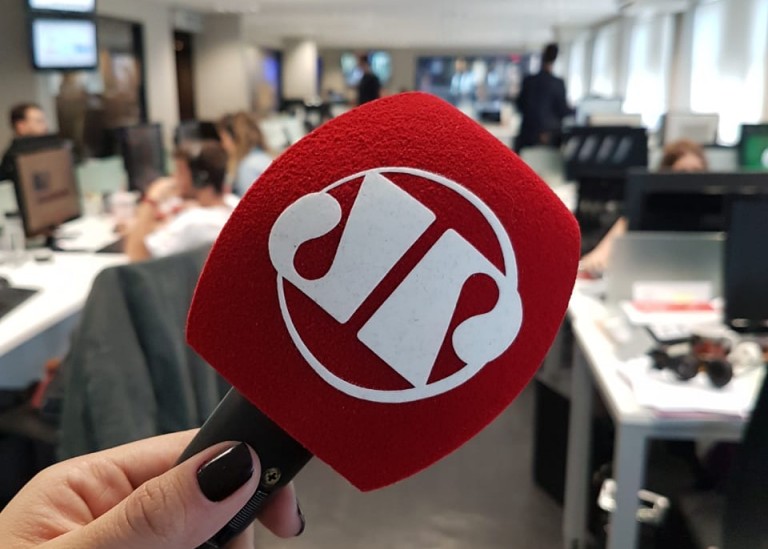 MPF pede cassação das licenças da Jovem Pan por desinformação e multa de R$ 13,4 milhões