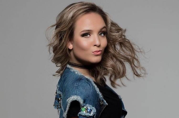 Larissa Manoela adere ao programa de dieta de Mayra Cardi