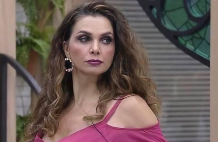 A Fazenda: Record nega repescagem após fãs pedirem Luiza Ambiel de volta