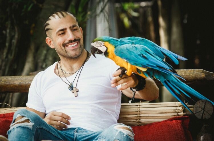 Em alta,Kaysar do 'BBB18' será terrorista em filme da Globo