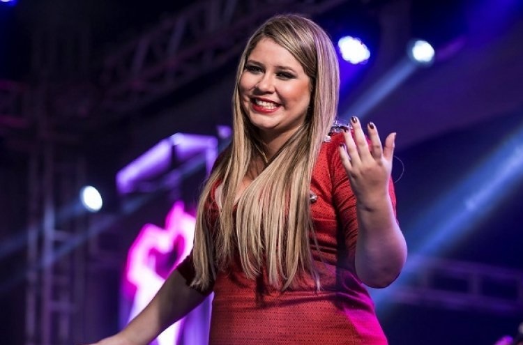 Marília Mendonça explica medo de casamento: 'Eu fiquei noiva muito cedo'
