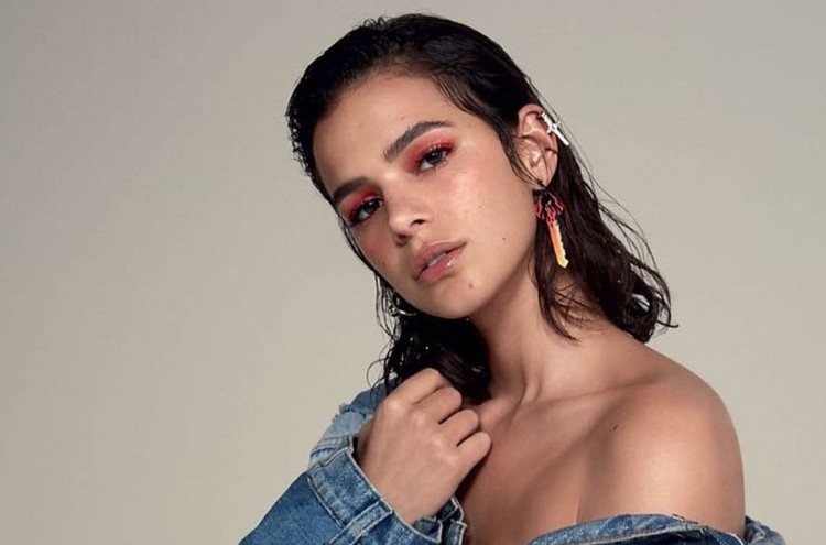 Independente, Bruna Marquezine rompe com empresário após 15 anos