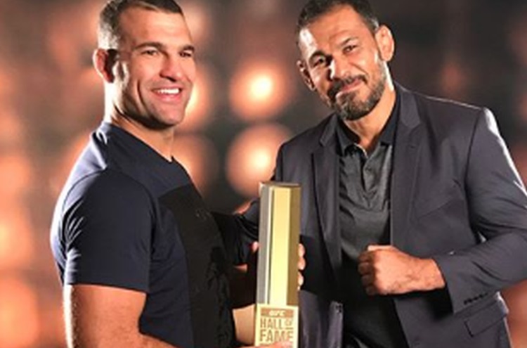 Shogun celebra entrada no Hall da Fama: "Considero o meu terceiro cinturão"