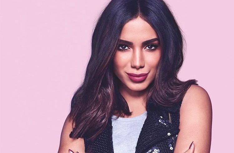 Anitta diz ter contado à mãe aos 13 anos sobre sua bissexualidade