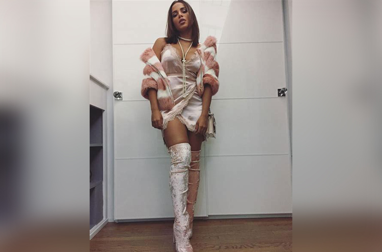 Contratantes divulgam nota de repúdio contra Anitta após show