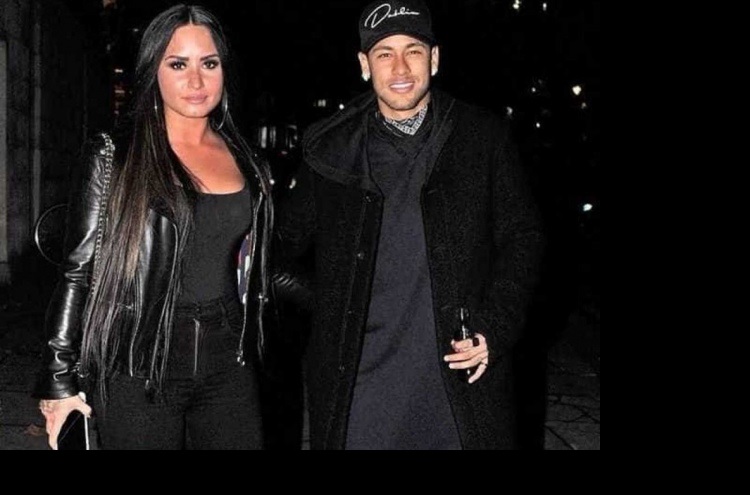 Neymar e Demi Lovato voltam a aparecer juntos durante jantar em Londres