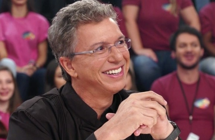 Boninho mantém 'The Voice Kids' e pais de participantes estão revoltados