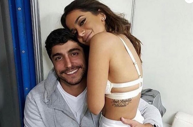 Anitta casa com Thiago Magalhães com separação total de bens