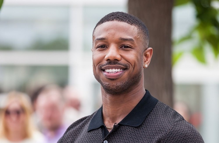 Michael B. Jordan é eleito o homem mais sexy do mundo de 2020 pela People