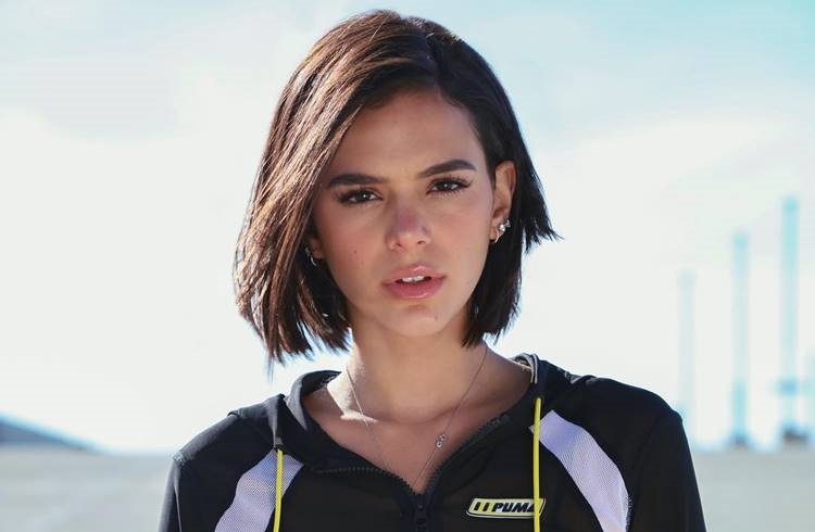 'Desde quando cobrar é ir contra país?', questiona Marquezine após ser criticada