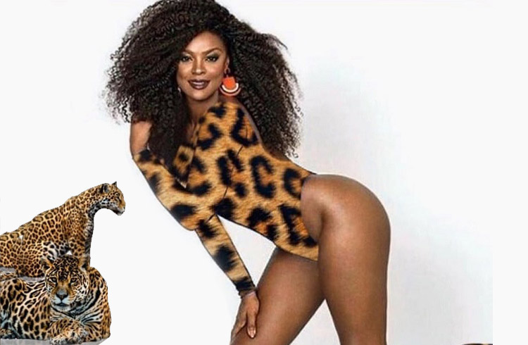 Aos 43 anos, Cris Vianna empina o bumbum e ostenta corpão em clique com maiô cavado