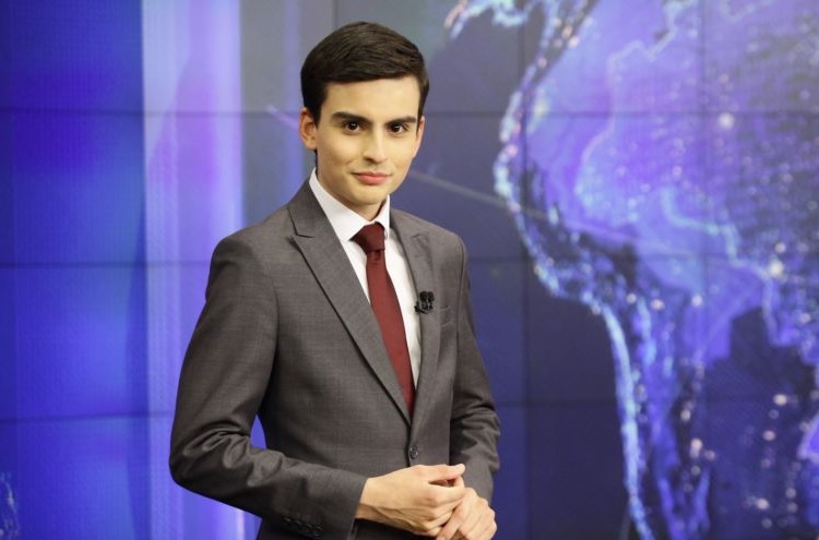 Jornalismo do SBT tem reunião com alta cúpula para ultimato a Dudu Camargo